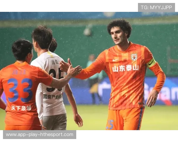 高准翼右路传中助攻克雷桑，泰山热身赛一球小胜